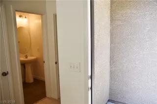 Photo #3: 2151774 Listing