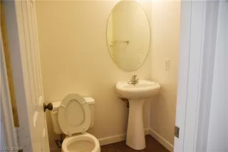 Photo #4: 2151774 Listing