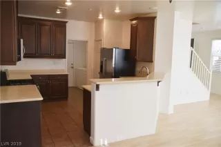 Photo #6: 2151774 Listing