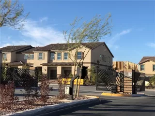 Photo #1: 2151828 Listing 