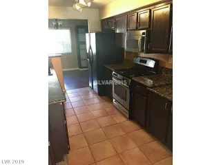 Photo #2: 2151843 Listing 