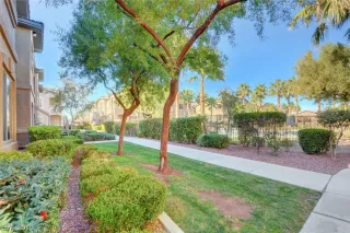 Photo #3: 2151886 Listing