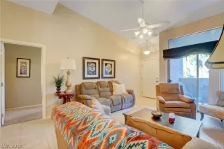 Photo #6: 2151886 Listing