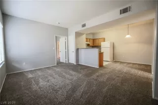 Photo #3: 2151887 Listing