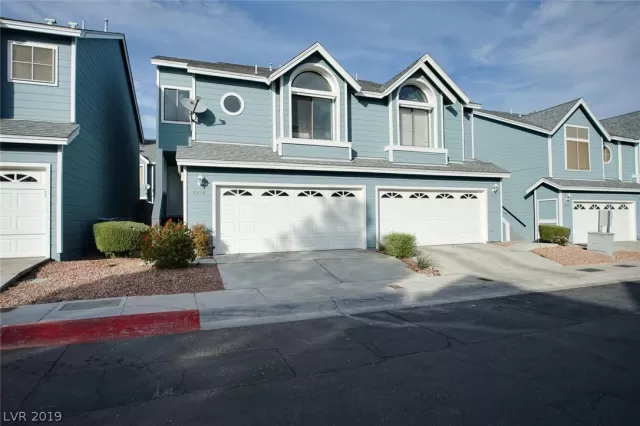 MLS: 2151960 Condo For Sale