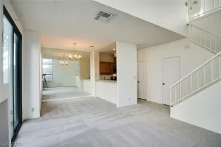 Photo #6: 2151960 Listing