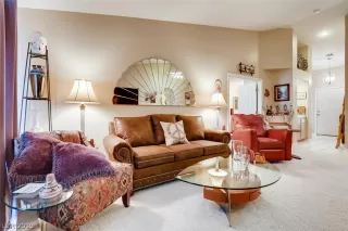 Photo #6: 2151963 Listing