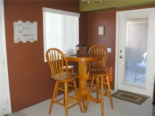 Photo #4: 2151987 Listing