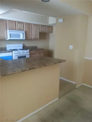 Photo #3: 2151991 Listing 