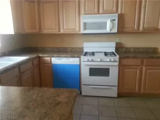 Photo #4: 2151991 Listing 