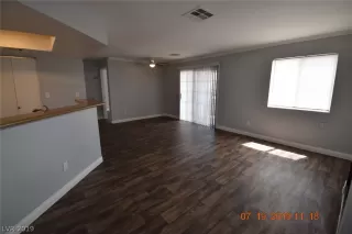 Photo #2: 2152080 Listing