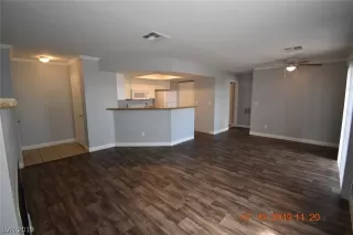 Photo #3: 2152080 Listing