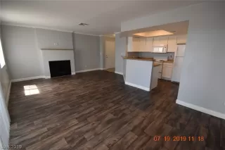 Photo #4: 2152080 Listing