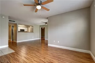 Photo #3: 2152092 Listing