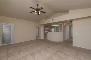 Photo #5: 2152095 Listing 