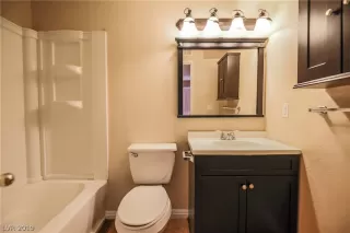 Photo #5: 2152119 Listing 