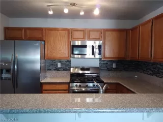 Photo #1: 2152160 Listing