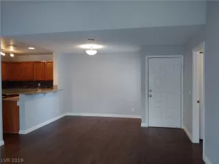 Photo #4: 2152160 Listing