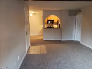 Photo #2: 2152161 Listing