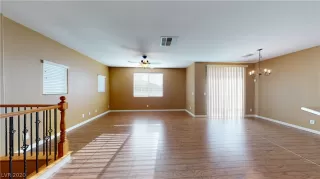 Photo #3: 2152162 Listing