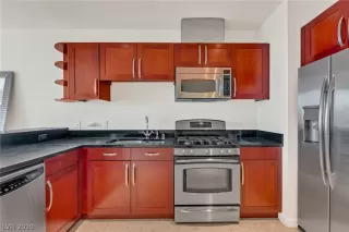 Photo #4: 2153275 Listing 