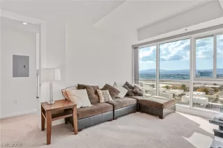 Photo #6: 2153275 Listing 