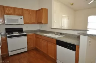 Photo #1: 2153292 Listing