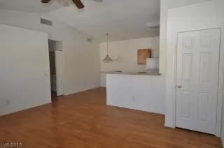 Photo #3: 2153292 Listing