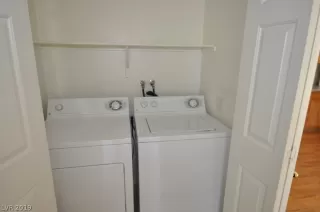 Photo #5: 2153292 Listing