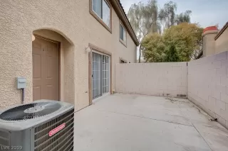 Photo #5: 2153312 Listing