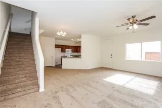 Photo #5: 2153319 Listing 