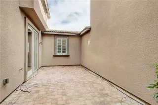 Photo #4: 2153381 Listing