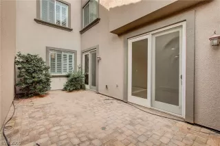 Photo #5: 2153381 Listing