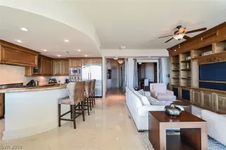 Photo #3: 2153387 Listing