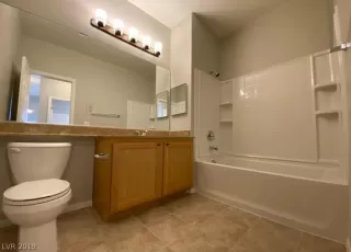 Photo #4: 2153397 Listing
