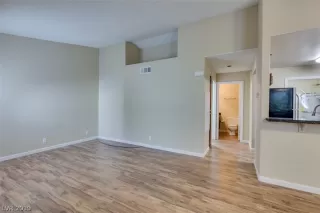 Photo #6: 2153404 Listing 