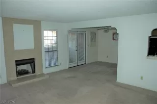 Photo #4: 2153428 Listing