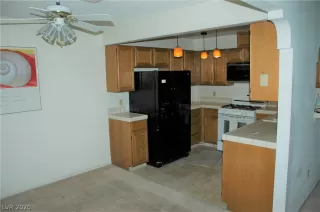 Photo #5: 2153428 Listing