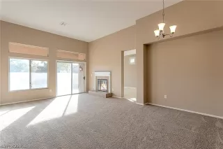 Photo #4: 2153482 Listing 