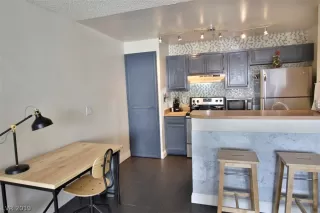 Photo #4: 2153539 Listing