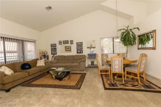 Photo #2: 2153545 Listing