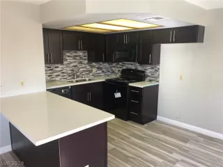 Photo #3: 2153550 Listing