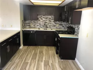 Photo #5: 2153550 Listing