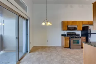 Photo #4: 2153571 Listing 