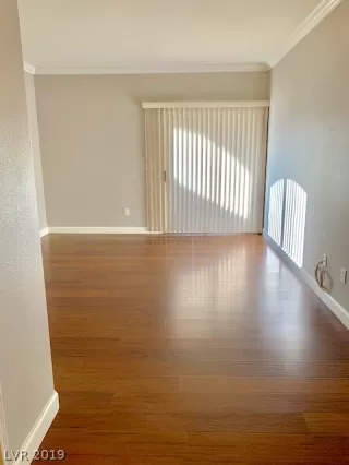 Photo #3: 2153581 Listing 