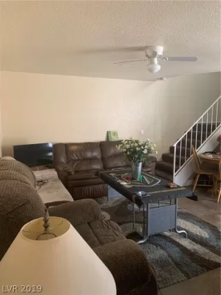 Photo #5: 2153585 Listing