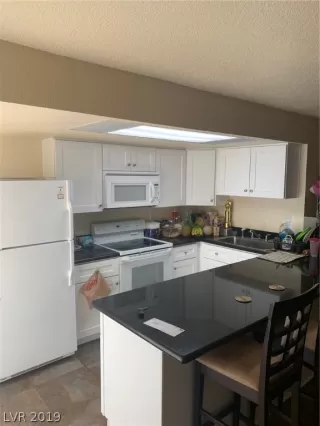 Photo #6: 2153585 Listing