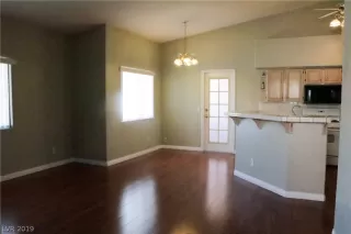 Photo #4: 2153668 Listing 