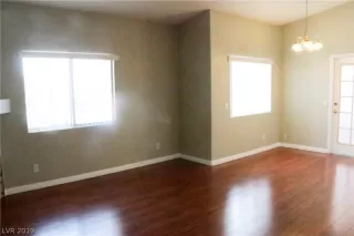 Photo #6: 2153668 Listing 