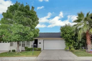 Photo #2: 2153680 Listing 